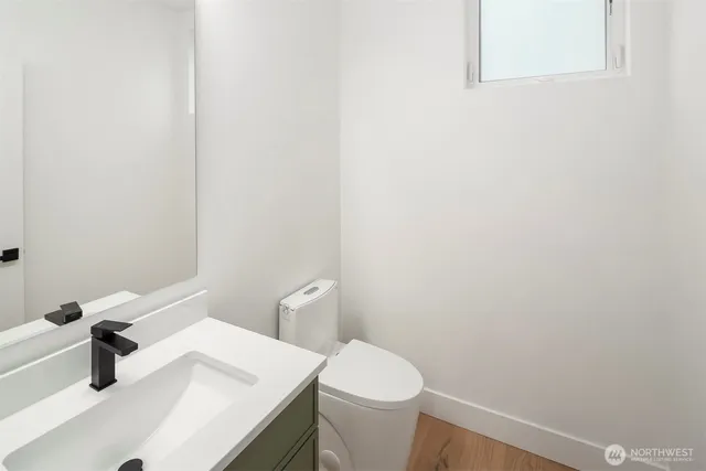 $949,950 | 727 18th Avenue, Seattle, WA 98122