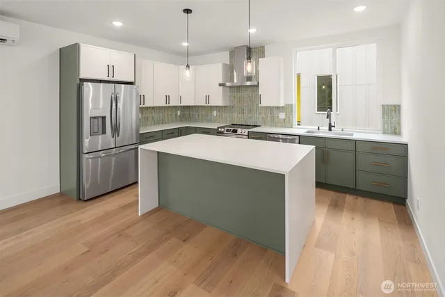 $949,950 | 727 18th Avenue, Seattle, WA 98122