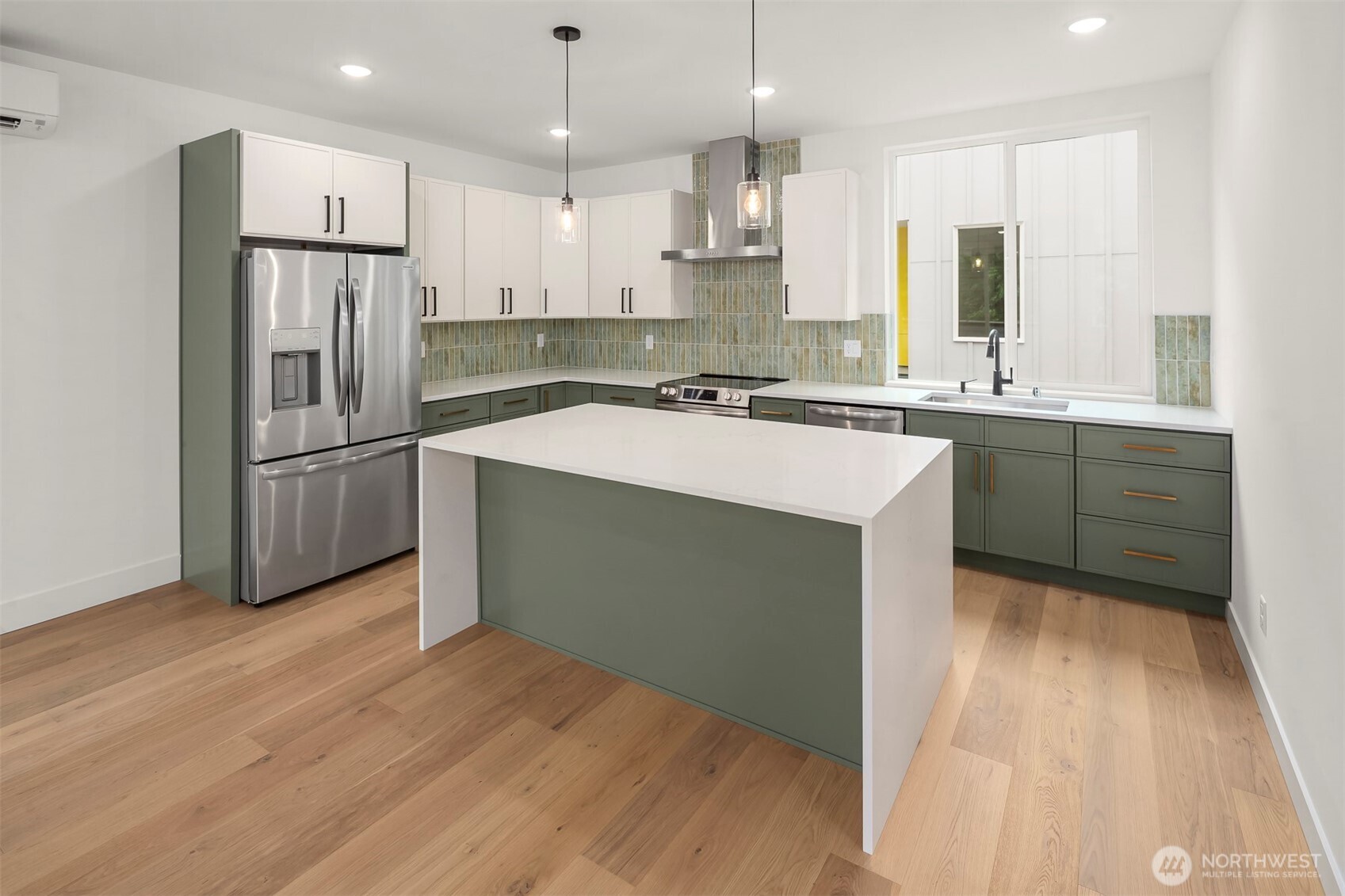 727 18th Avenue Seattle, WA 98122 - Photo 3 of 28