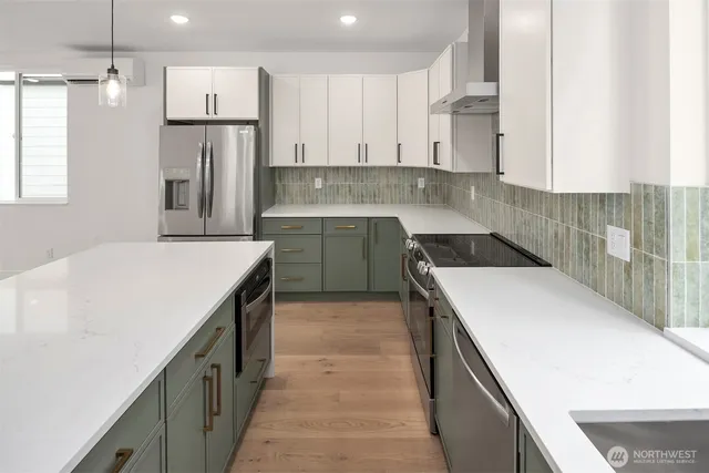 $949,950 | 727 18th Avenue, Seattle, WA 98122