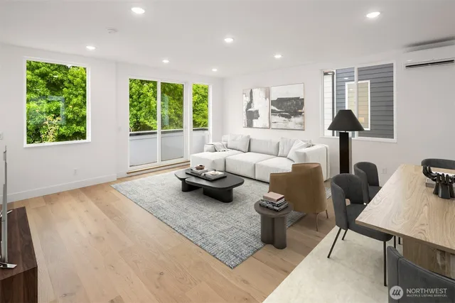 $949,950 | 727 18th Avenue, Seattle, WA 98122