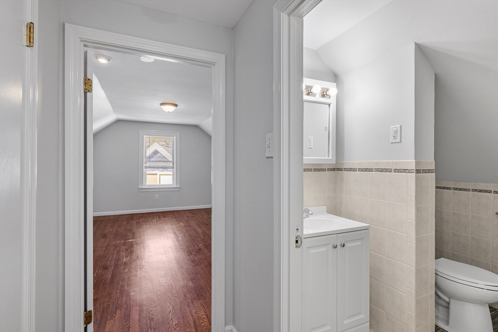 48 High Street, Unit 48 Somerville, MA 02144 - Photo 19 of 23 a bathroom with a toilet
