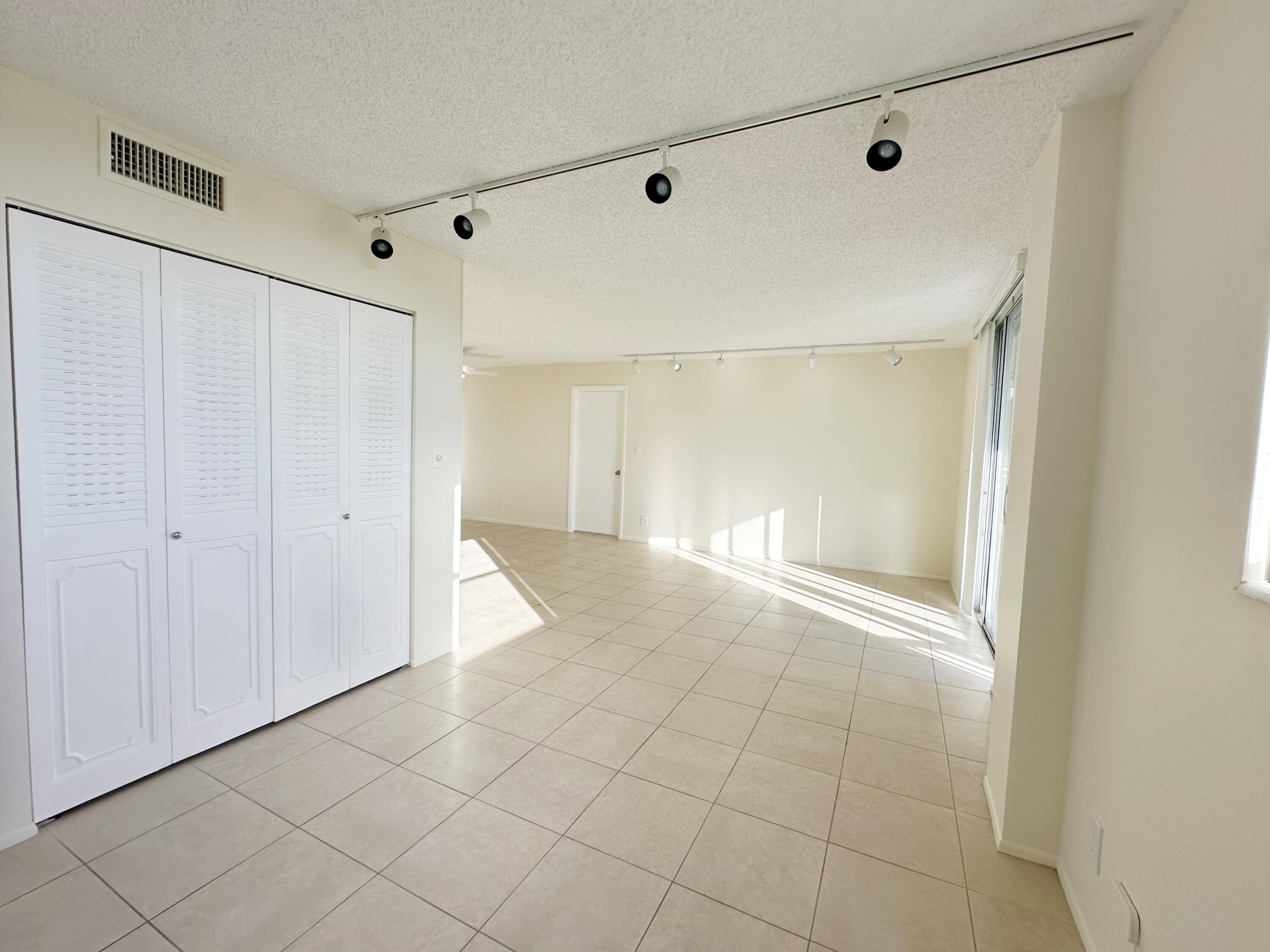 5301 Northwest 2nd Avenue, Unit 401 Boca Raton, FL 33487 - Photo 14 of 39 IMG_5396