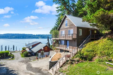 $755,000 | 14758 Southwest Spring Beach Road, Vashon, WA 98070