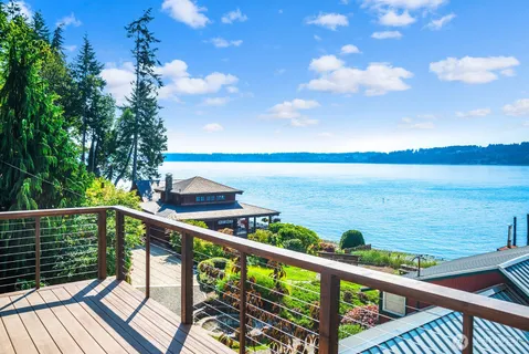 $755,000 | 14758 Southwest Spring Beach Road, Vashon, WA 98070