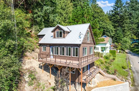 $755,000 | 14758 Southwest Spring Beach Road, Vashon, WA 98070