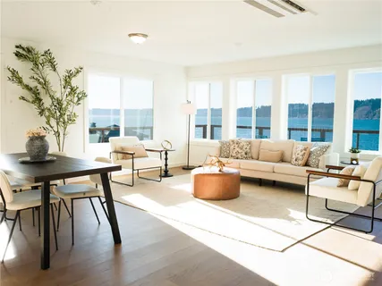 $755,000 | 14758 Southwest Spring Beach Road, Vashon, WA 98070