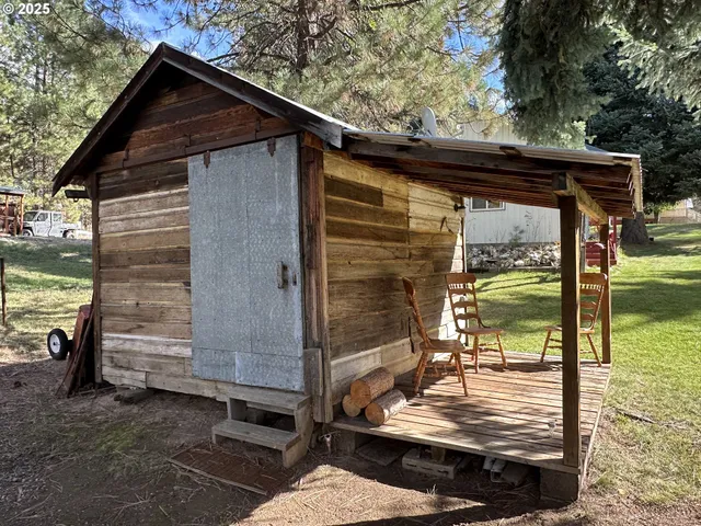 $379,000 | 175 Bonanza Street, Sumpter, OR 97877