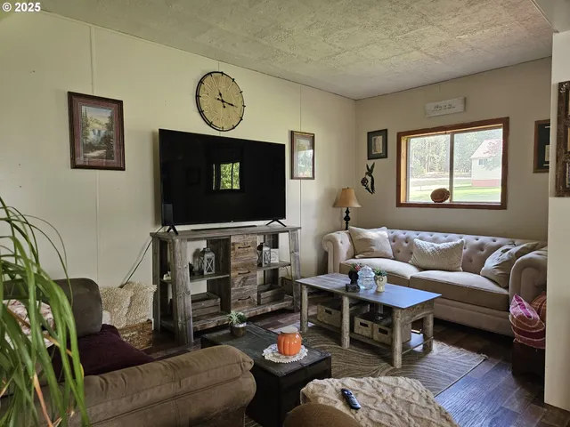 $379,000 | 175 Bonanza Street, Sumpter, OR 97877