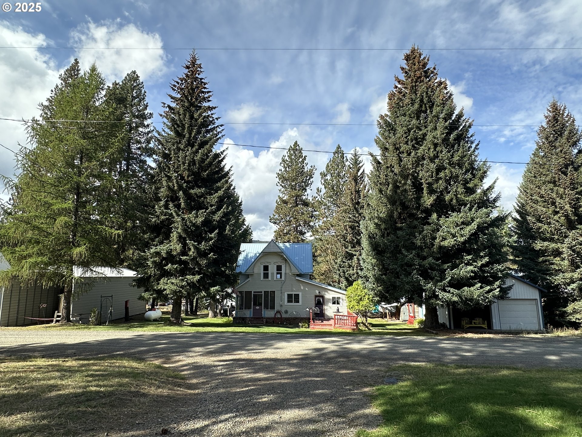 175 Bonanza Street Sumpter, OR 97877 - Photo 2 of 44