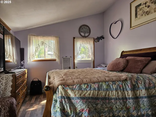 $379,000 | 175 Bonanza Street, Sumpter, OR 97877