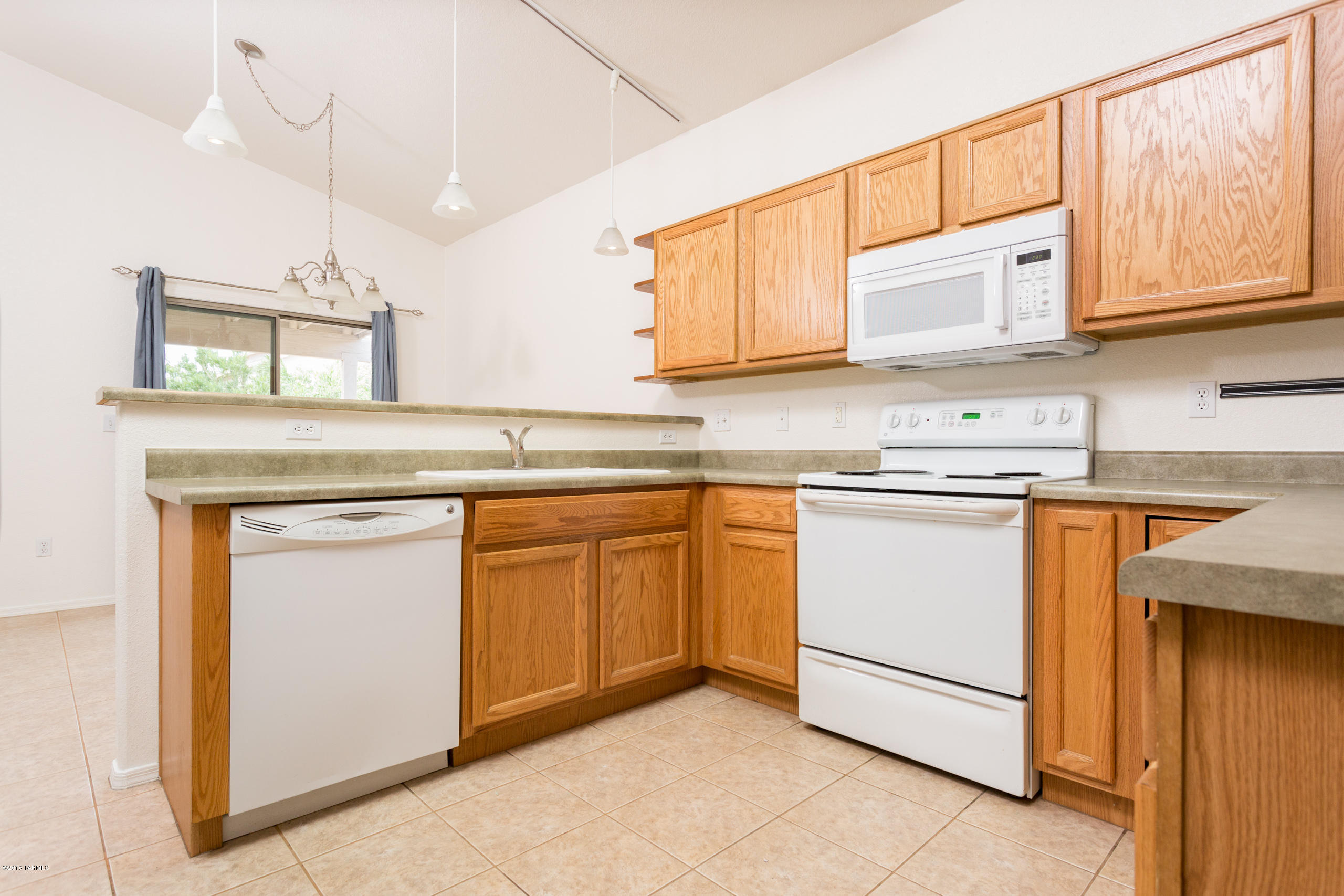 2462 West Rau River Road Tucson, AZ 85705 - Photo 4 of 18