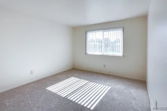 4303 Chestnut Ridge Road Amherst, NY 14228 - Photo 4 of 6