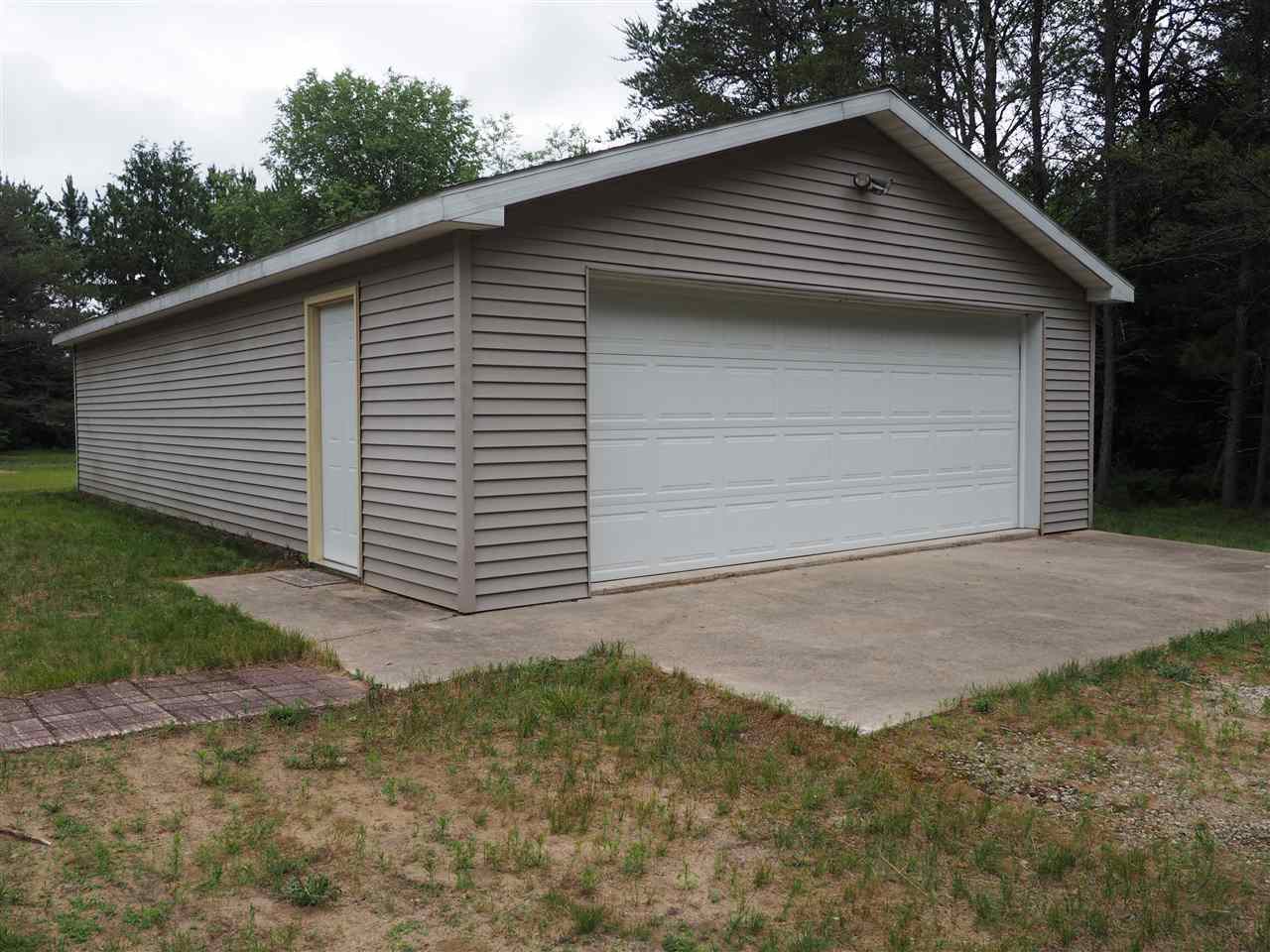 12195 Coster Road Southwest Fife Lake, MI 49633 - Photo 4 of 29 1869181-3.JPG