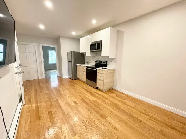 $6,600 | 7 Warwick Street, Unit 2, Boston, MA 02120