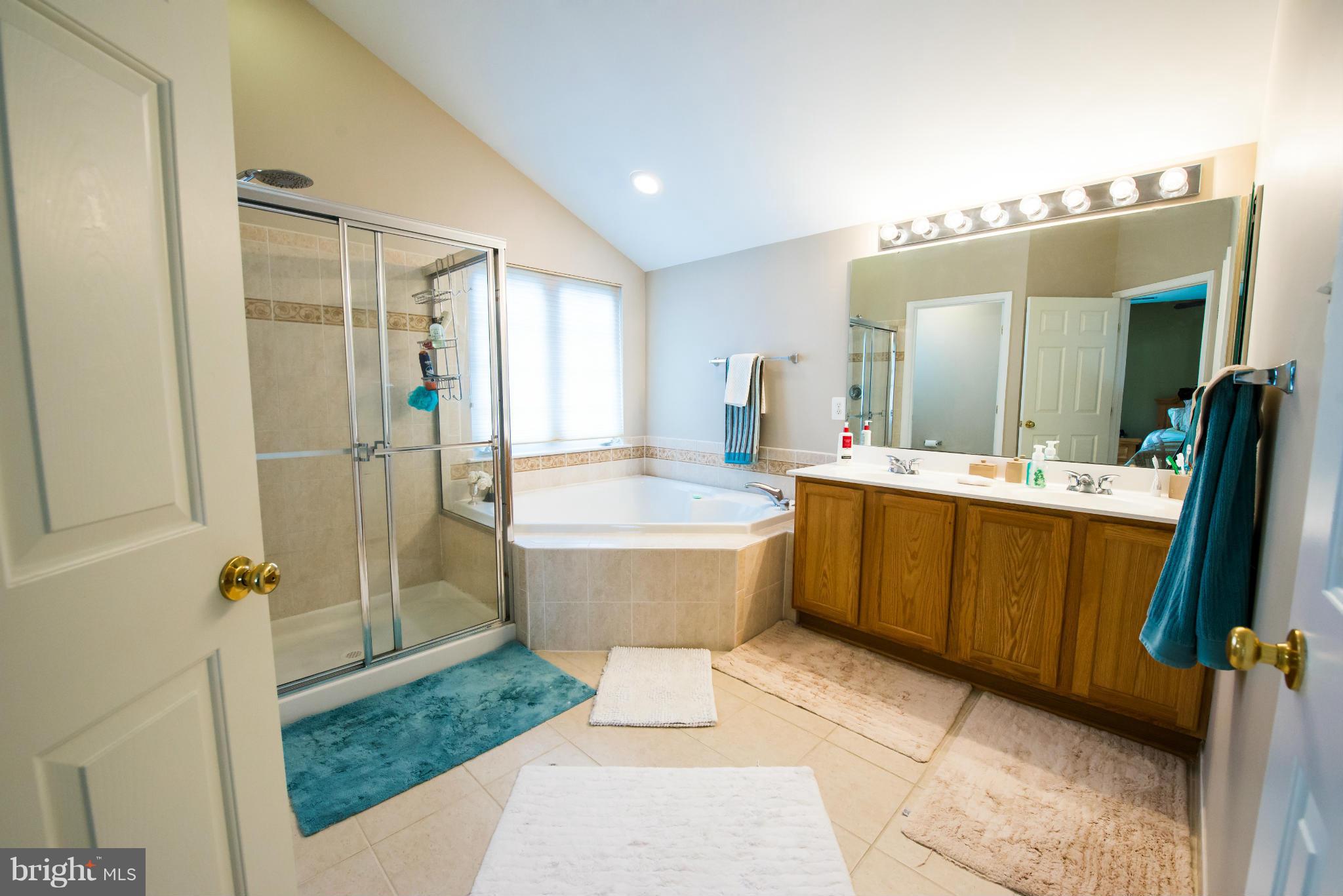 8416 Roberts Road Ellicott City, MD 21043 - Photo 13 of 30 Bath (Master)
