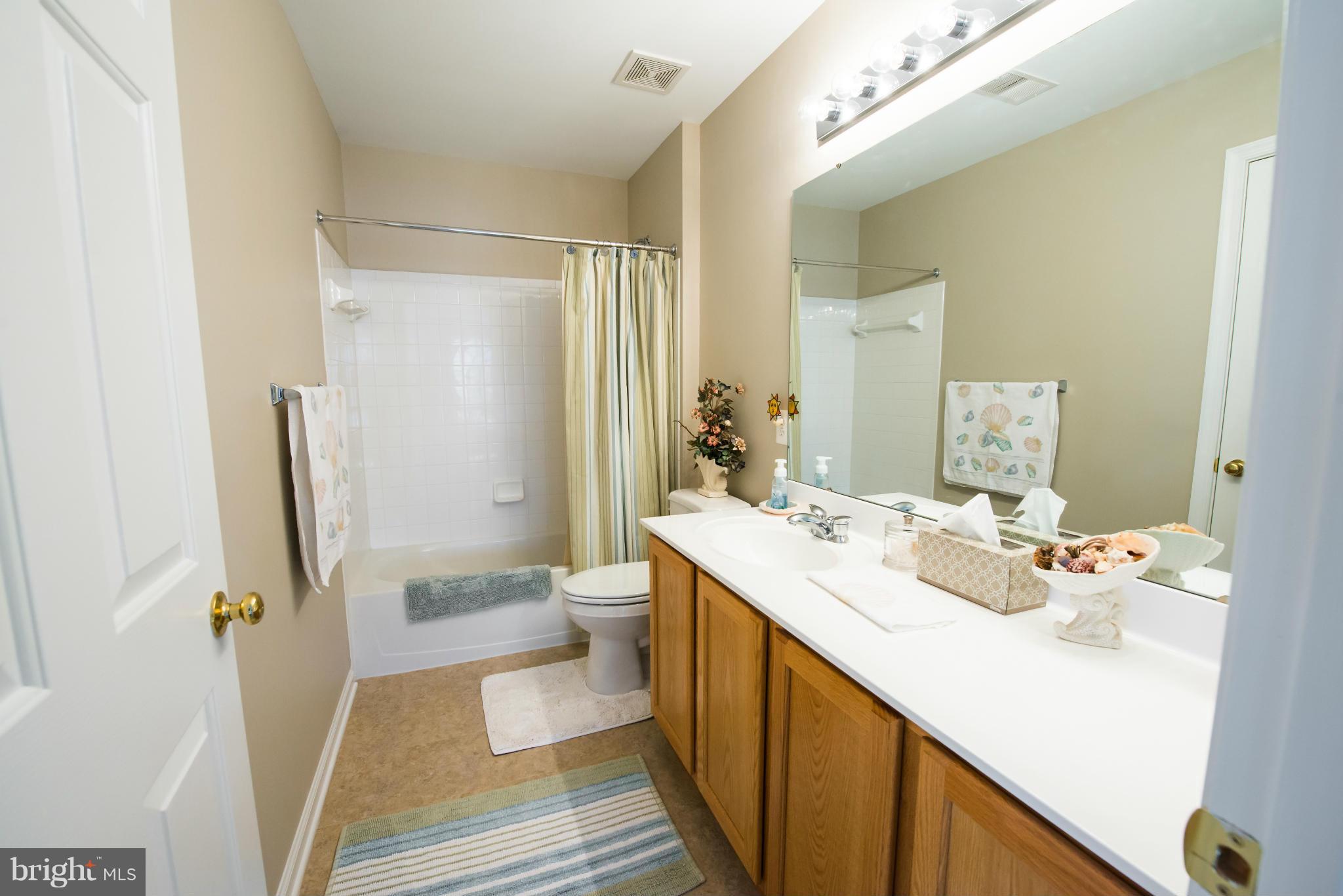 8416 Roberts Road Ellicott City, MD 21043 - Photo 17 of 30 Bath