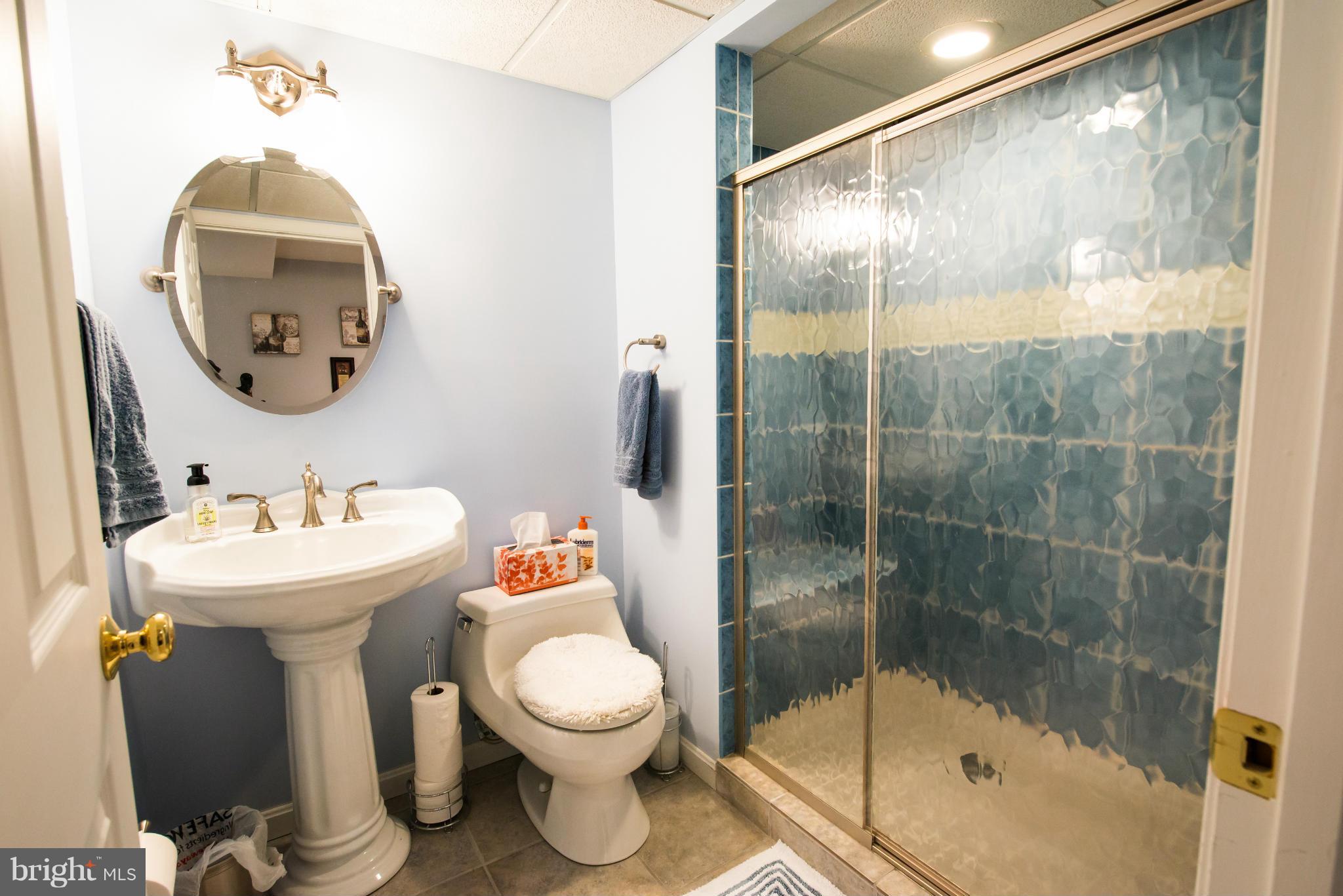 8416 Roberts Road Ellicott City, MD 21043 - Photo 23 of 30 Bath