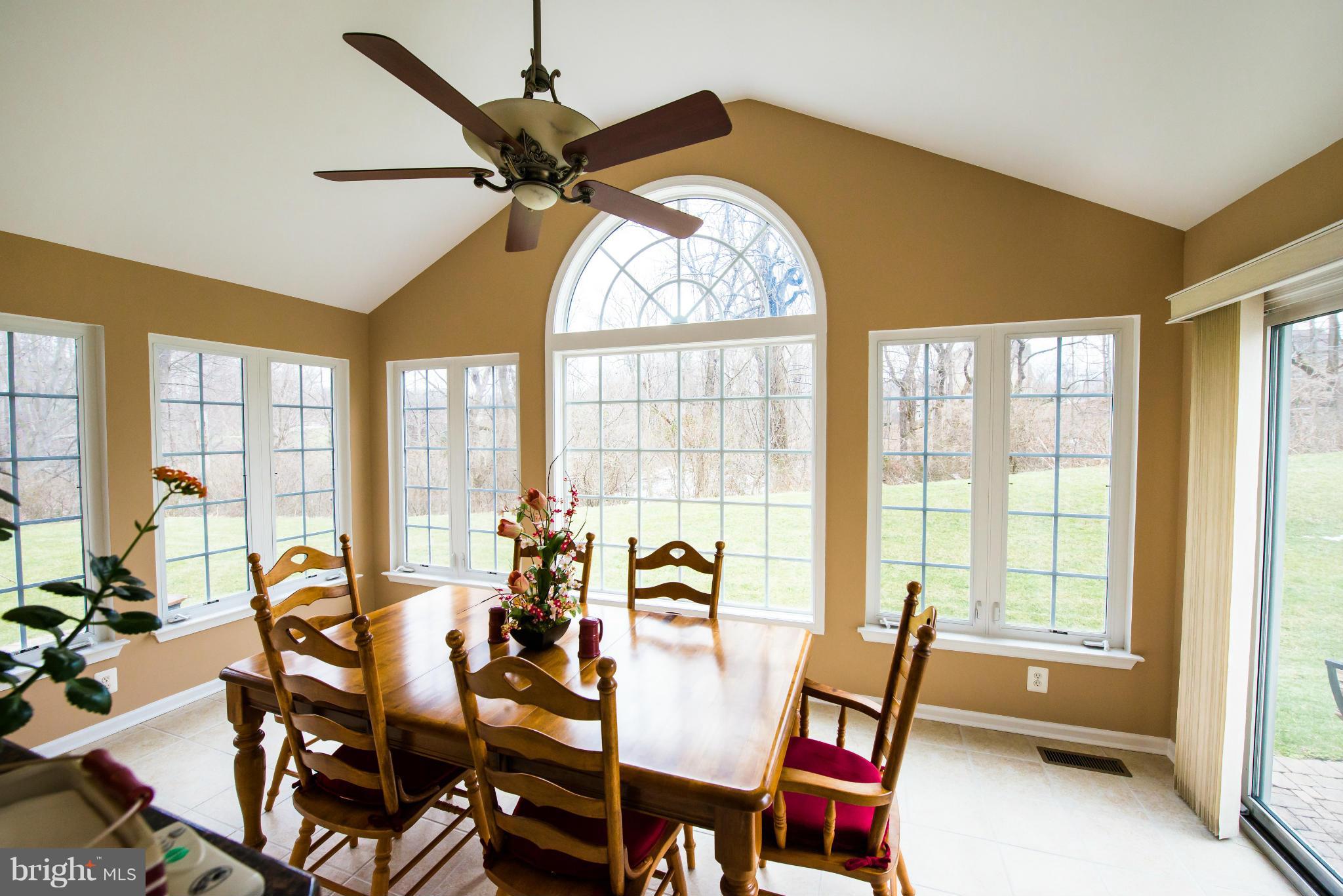 Breakfast Room