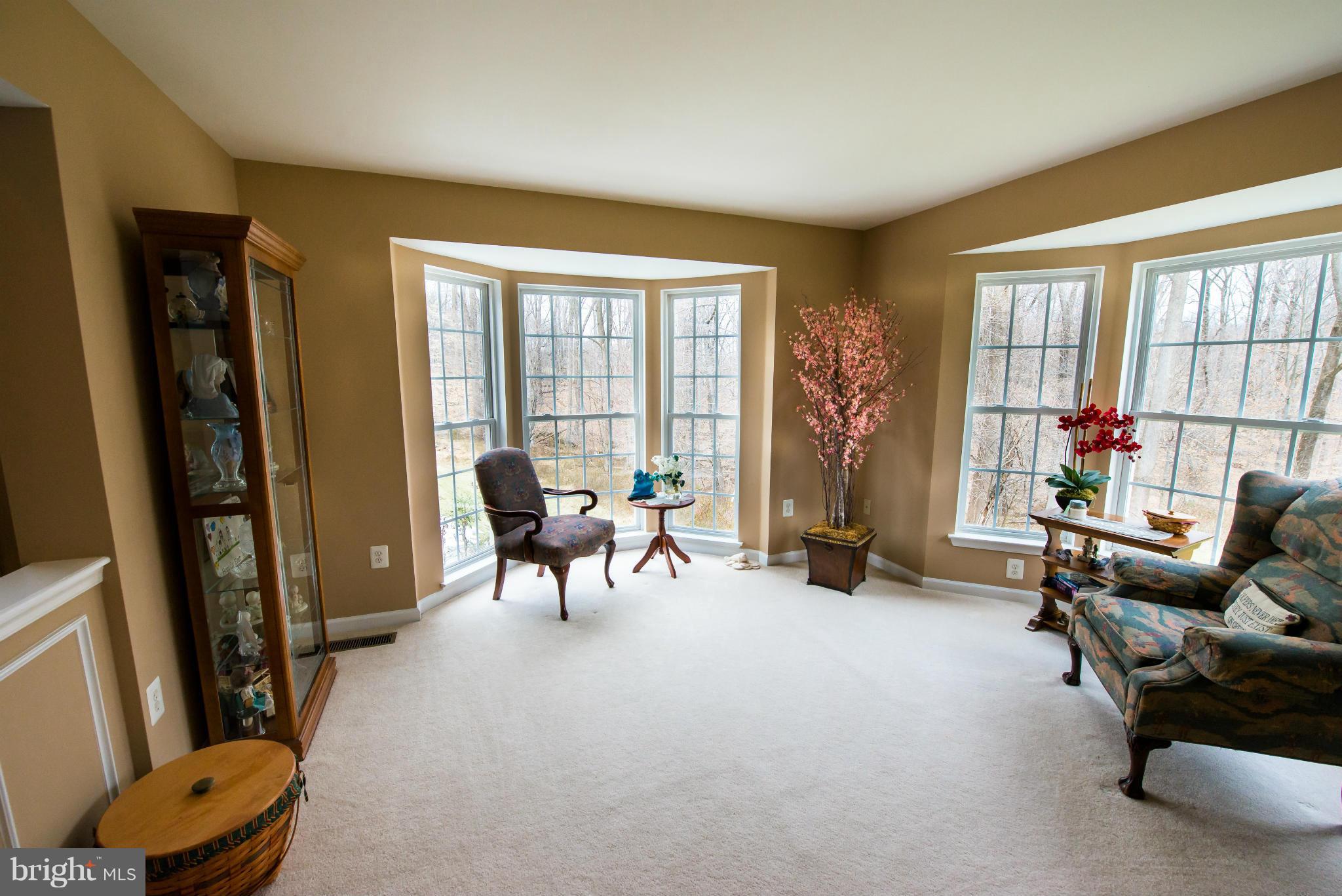 8416 Roberts Road Ellicott City, MD 21043 - Photo 8 of 30 Living Room