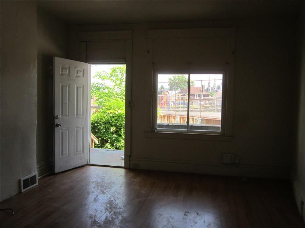 1210 3rd Street McKees Rocks, PA 15136 - Photo 18 of 25 Entry room in the 4th unit.