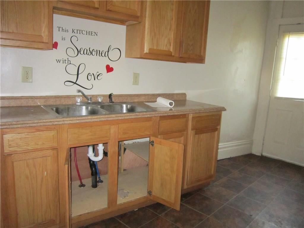 1210 3rd Street McKees Rocks, PA 15136 - Photo 20 of 25