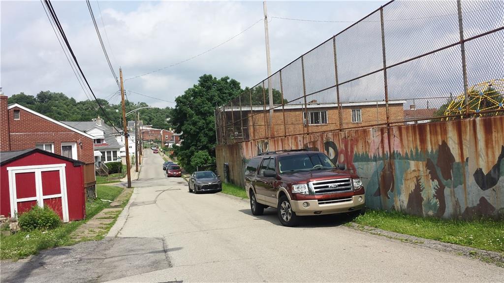 1210 3rd Street McKees Rocks, PA 15136 - Photo 25 of 25 View of the neighborhood.