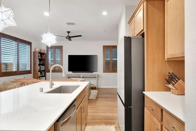 $424,900 | 554 Mccaffrey Way, Madera, CA 93636