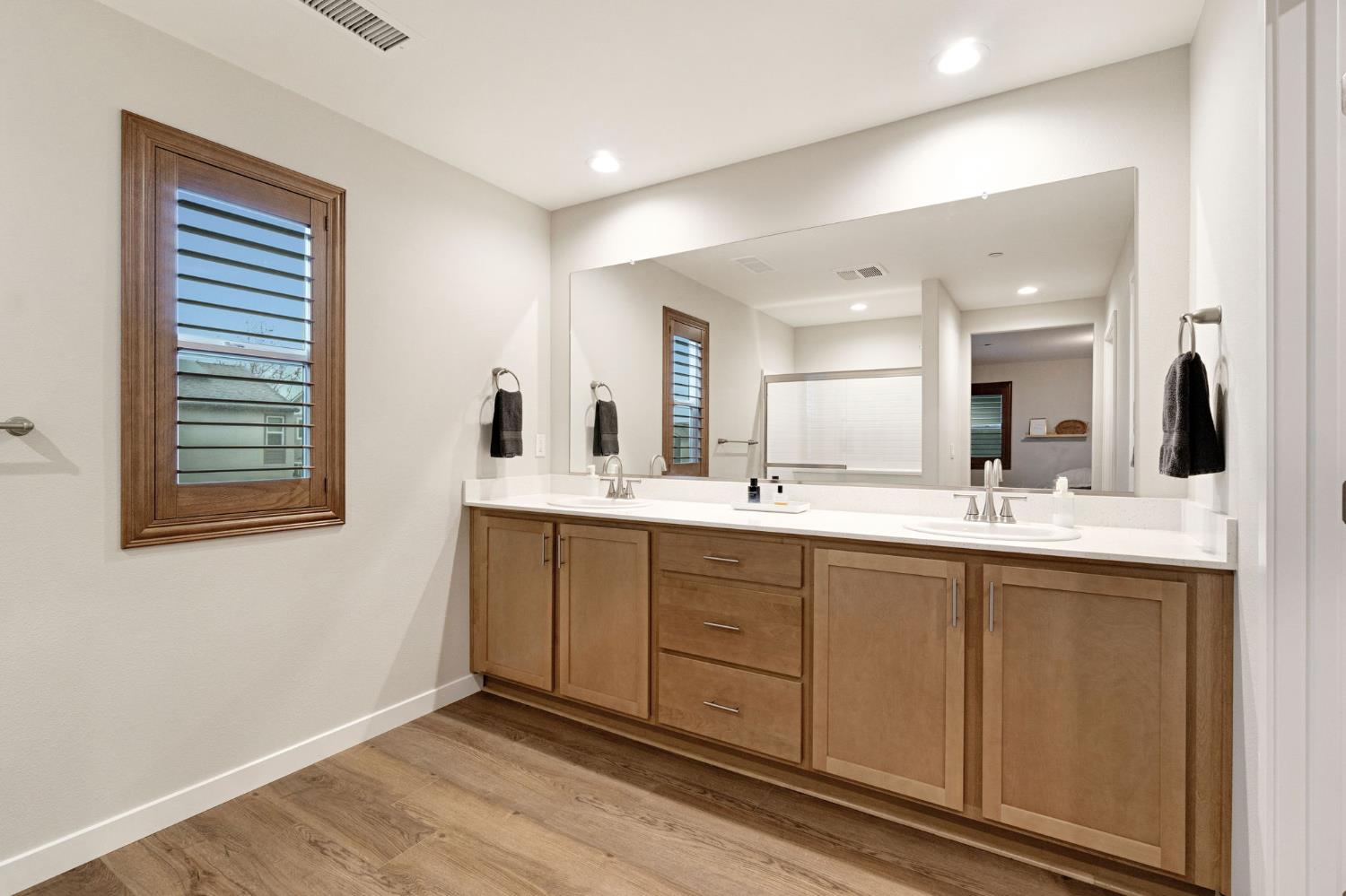 554 Mccaffrey Way Madera, CA 93636 - Photo 26 of 40