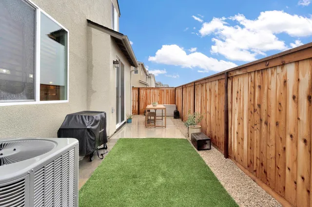 $424,900 | 554 Mccaffrey Way, Madera, CA 93636