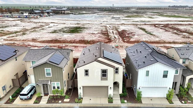 $424,900 | 554 Mccaffrey Way, Madera, CA 93636