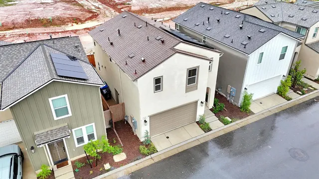 $424,900 | 554 Mccaffrey Way, Madera, CA 93636