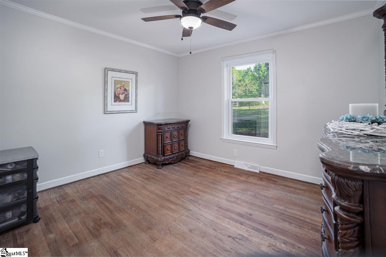 559 Tanyard Road Greenville, SC 29609 - Photo 12 of 34 Gallery Image 12
