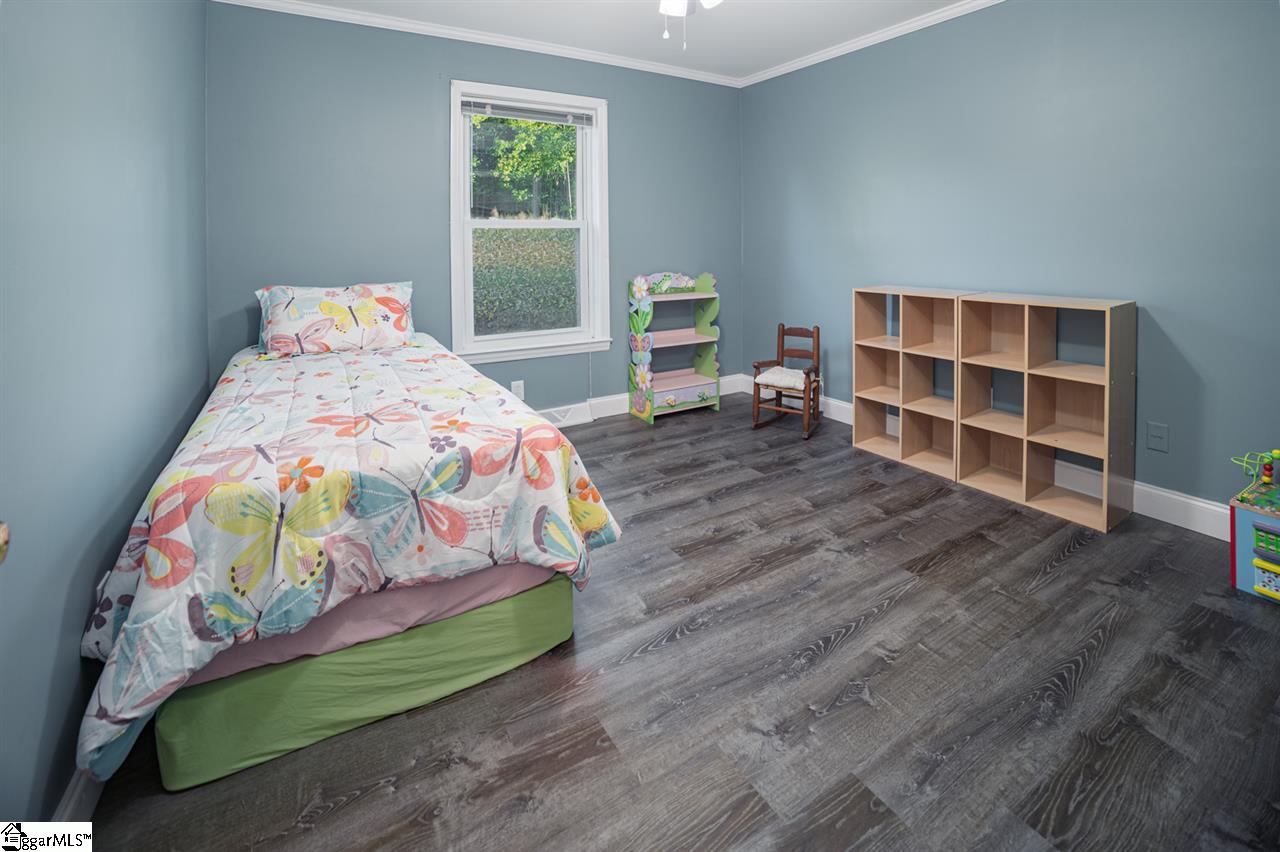 559 Tanyard Road Greenville, SC 29609 - Photo 13 of 34 Gallery Image 13