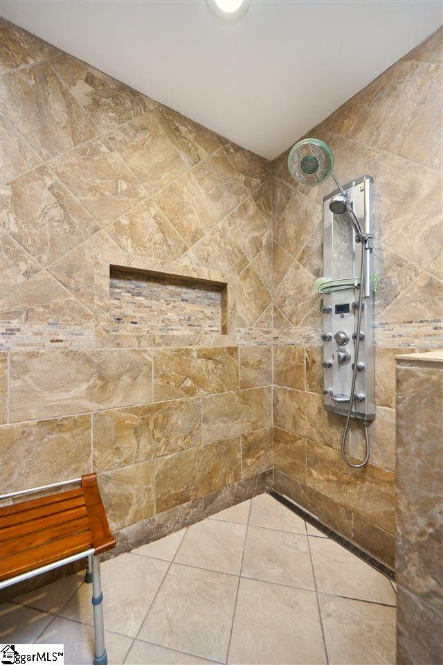 559 Tanyard Road Greenville, SC 29609 - Photo 18 of 34 Gallery Image 18