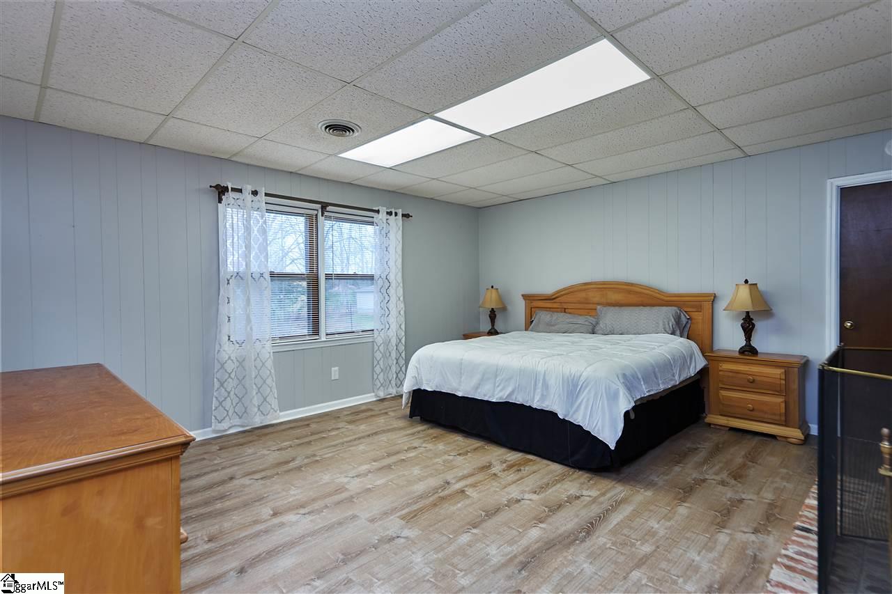 559 Tanyard Road Greenville, SC 29609 - Photo 29 of 34 Gallery Image 29