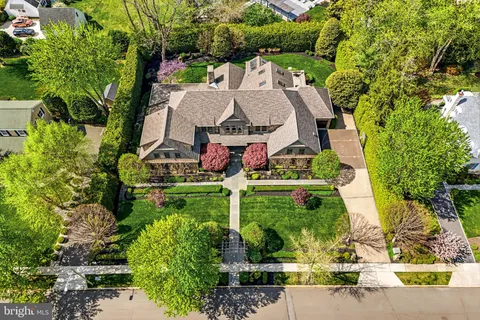 $2,300,000 | 728 Mill Street, Moorestown, NJ 08057