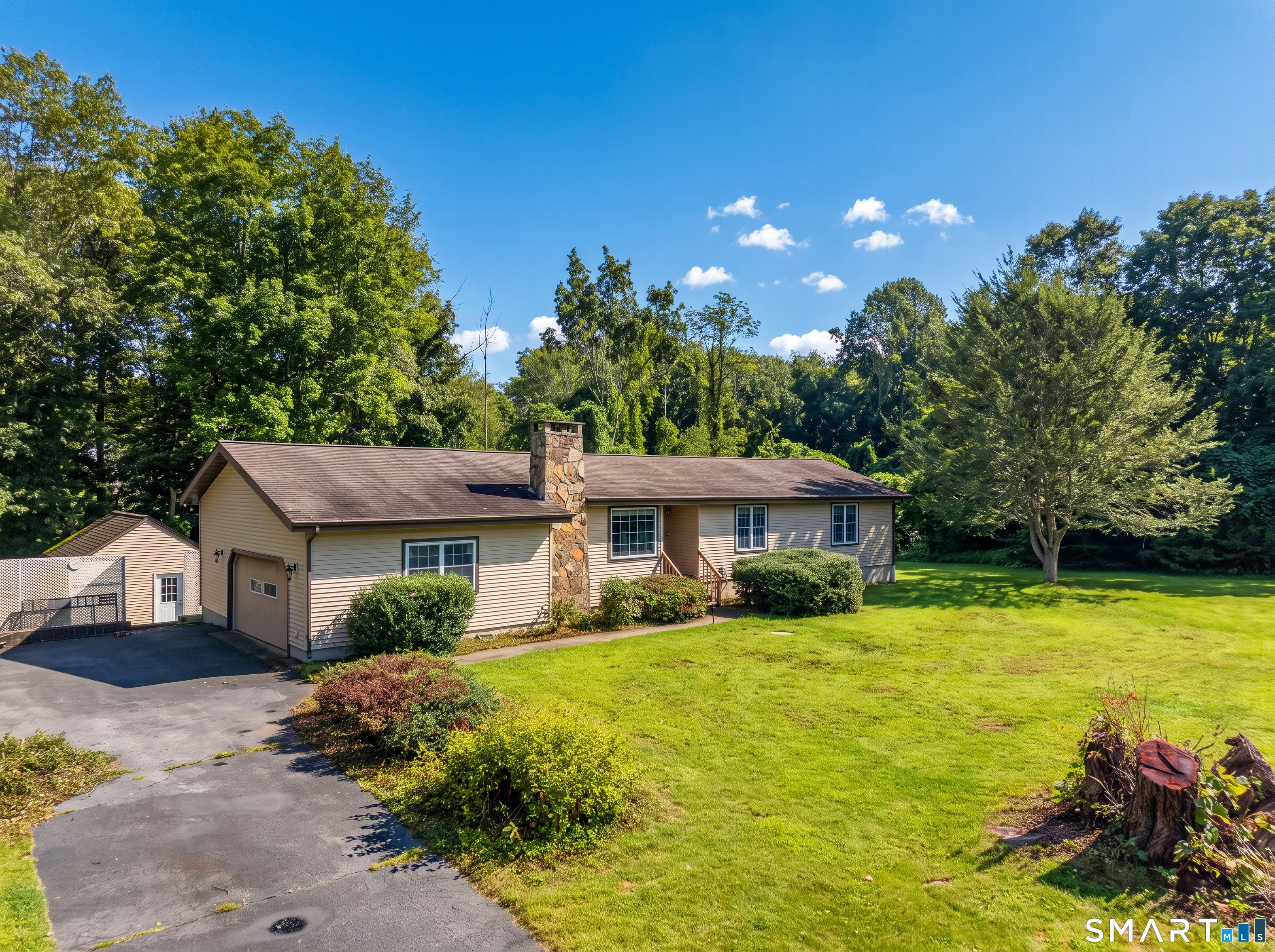 728 Long Cove Road Ledyard, CT 06335 - Photo 3 of 37 Gallery Image 3