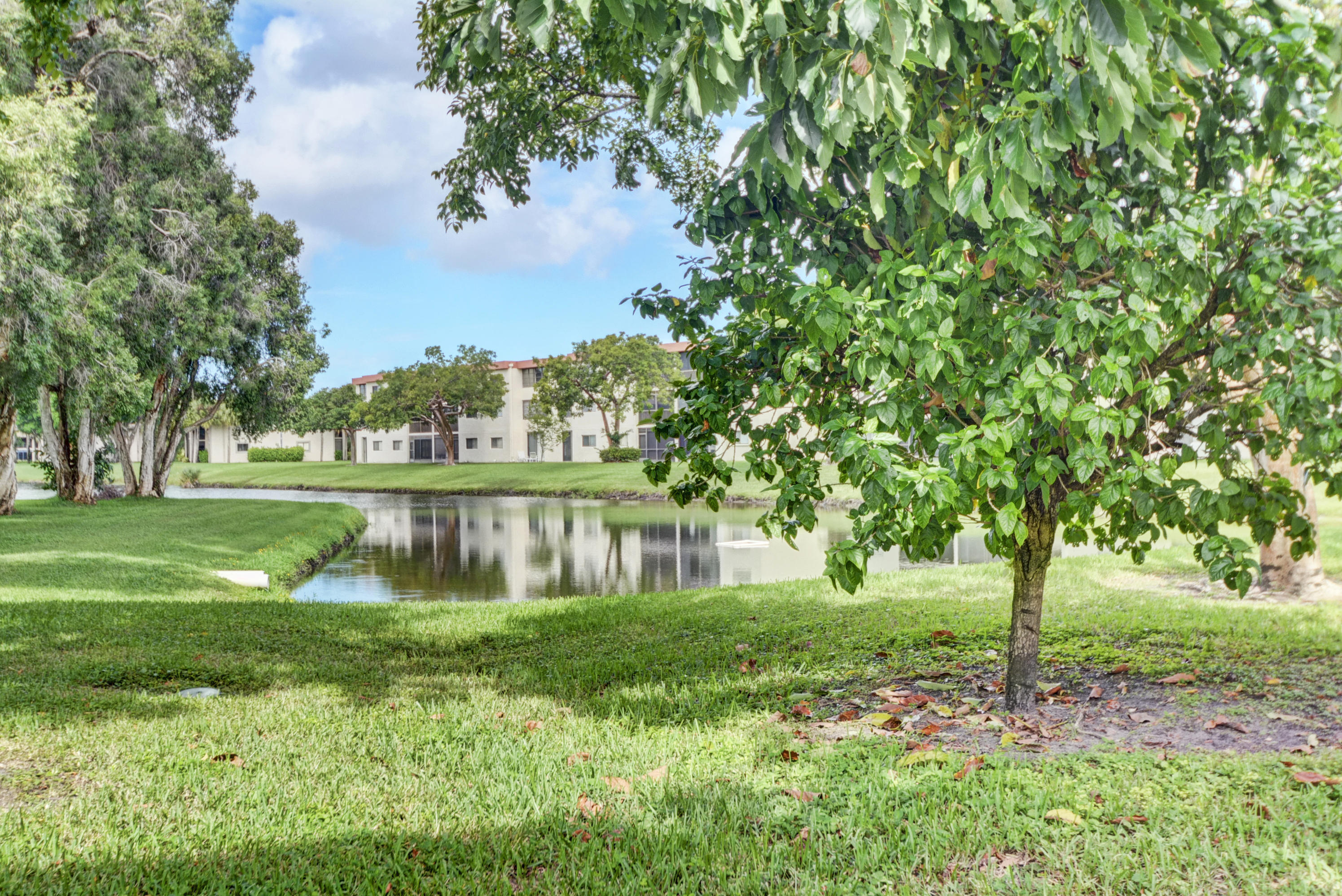 15075 Witney Road, Unit 305 Delray Beach, FL 33484 - Photo 4 of 57 DSC_0078_79_80_81_82