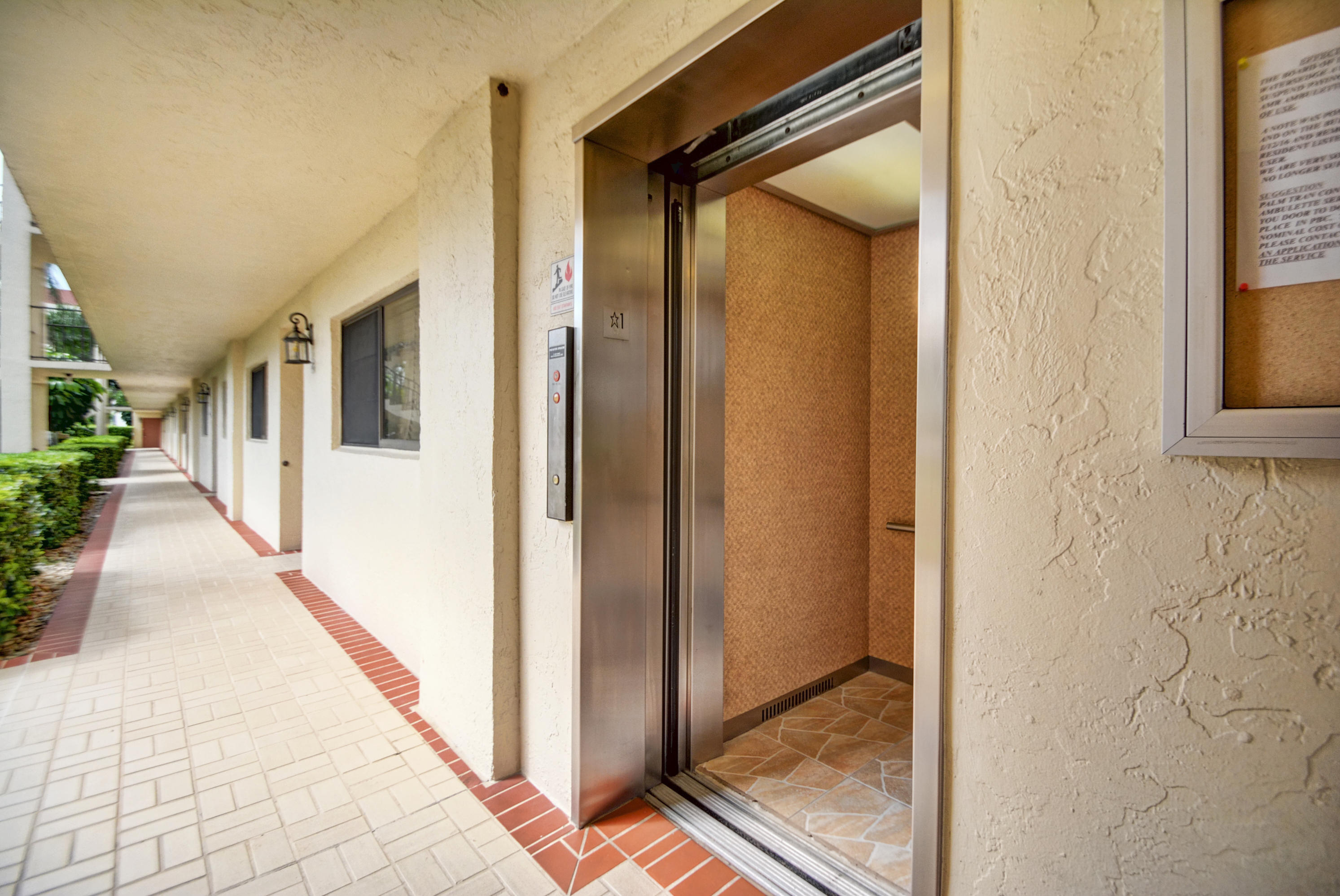15075 Witney Road, Unit 305 Delray Beach, FL 33484 - Photo 5 of 57 DSC_0088_89_90_91_92