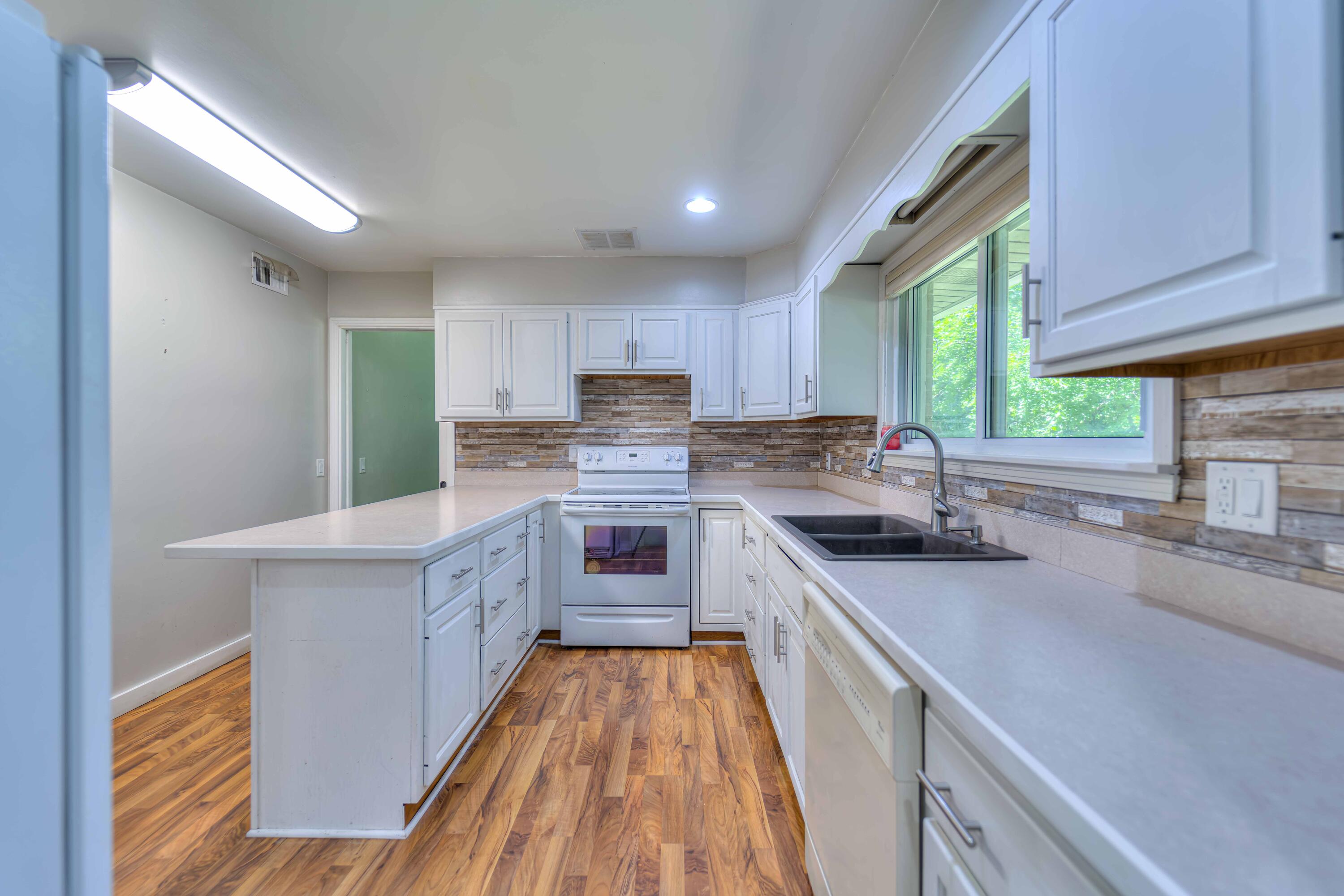 7990 Stony Lake Road Jackson, MI 49201 - Photo 11 of 43 7990 Stony Lake 26
