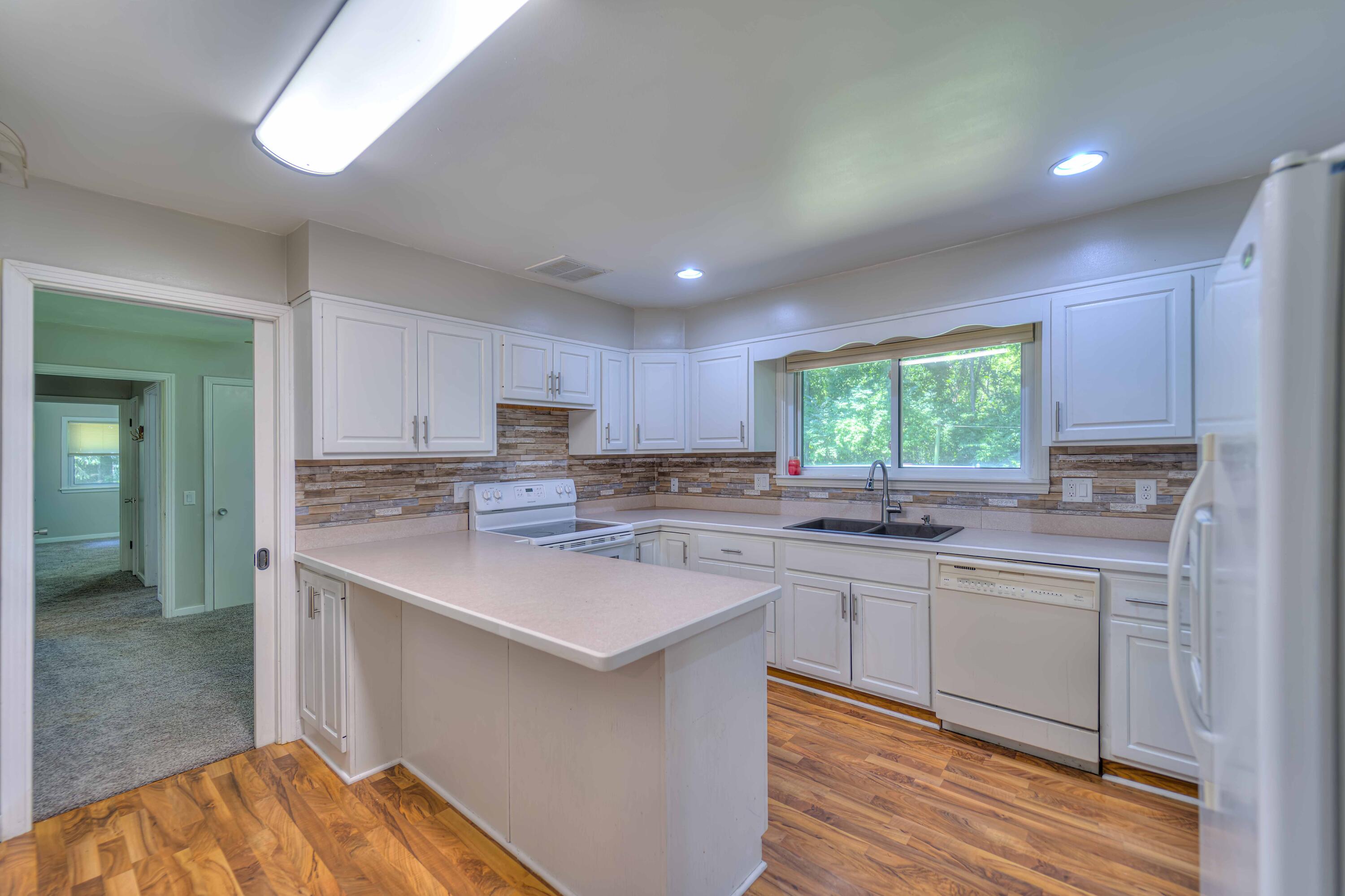7990 Stony Lake Road Jackson, MI 49201 - Photo 10 of 43 7990 Stony Lake 25