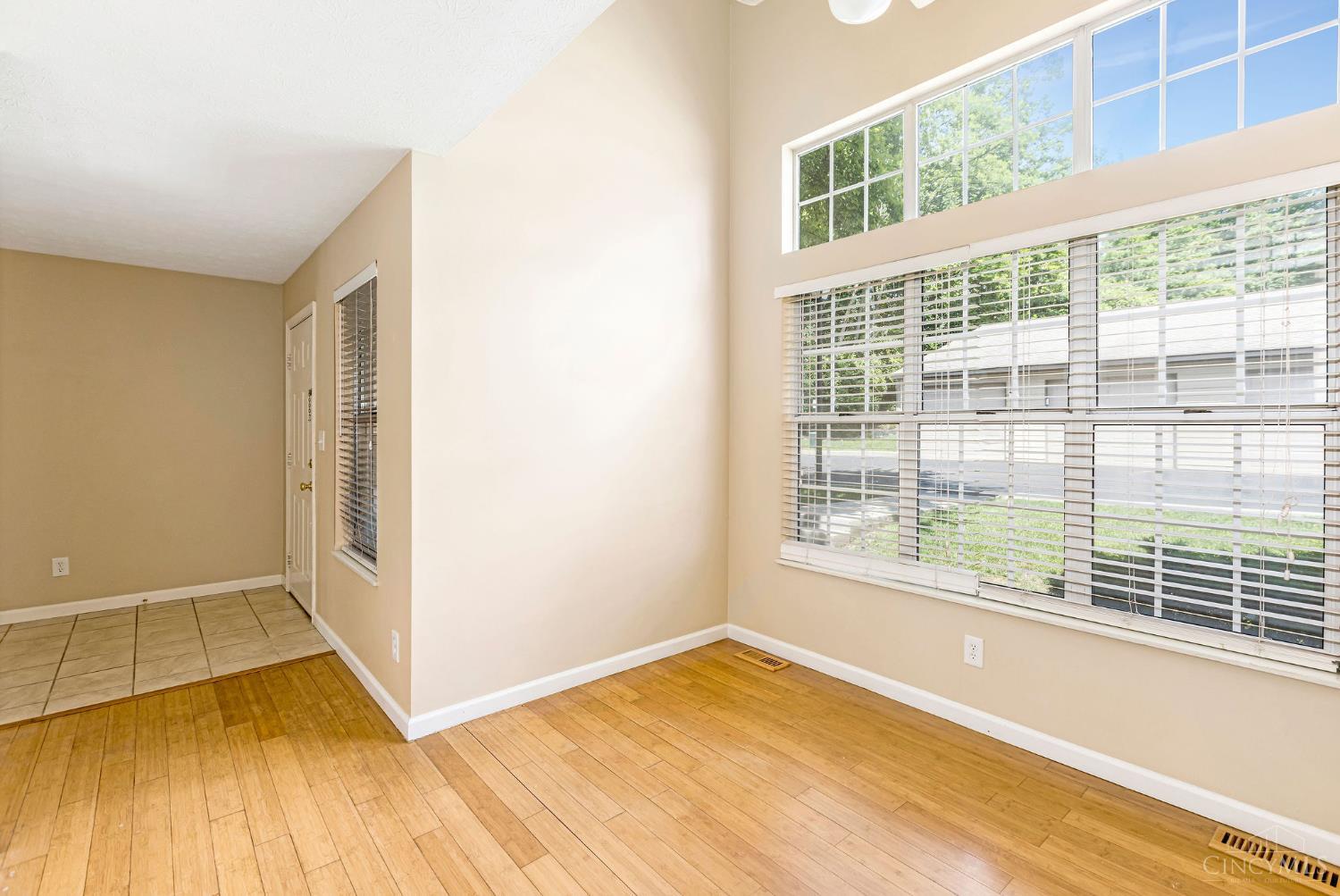 10555 Montgomery Road, Unit 77 Montgomery, OH 45242 - Photo 33 of 54