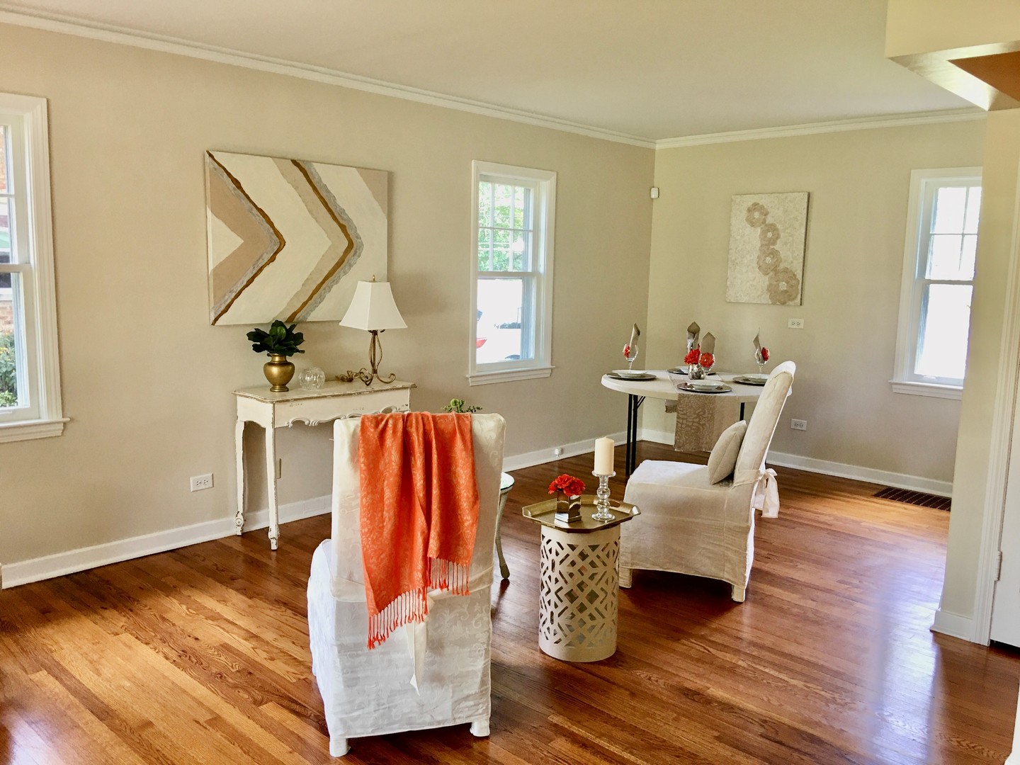 719 North County Line Road Hinsdale, IL 60521 - Photo 2 of 22