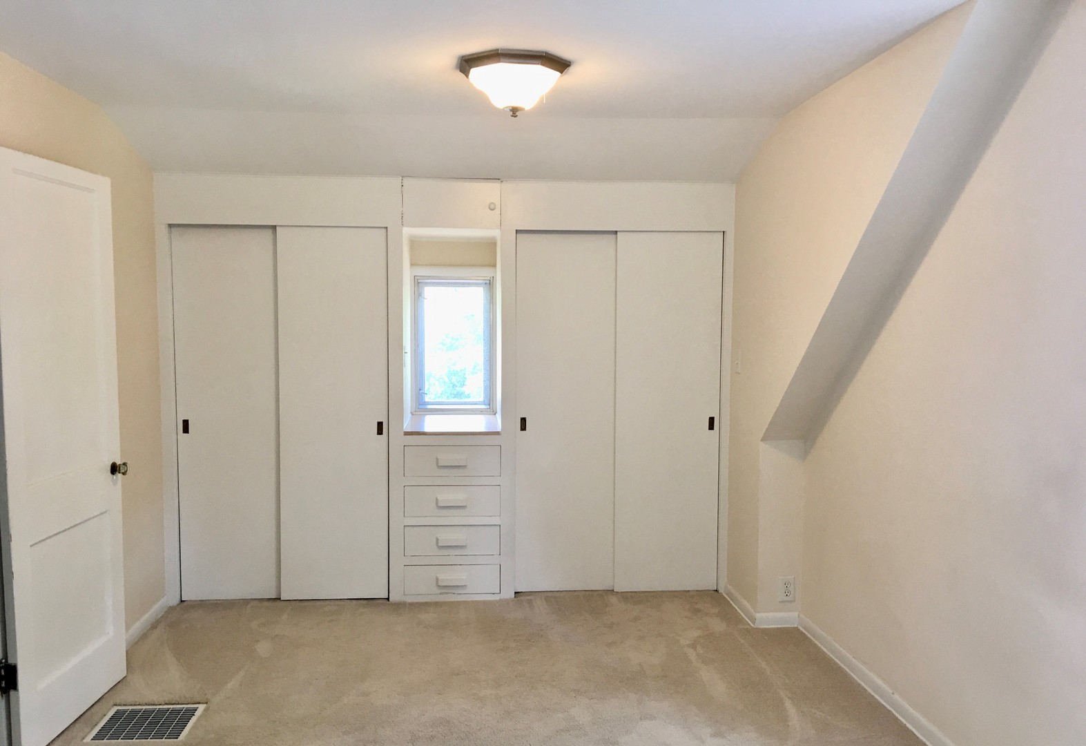 719 North County Line Road Hinsdale, IL 60521 - Photo 14 of 22