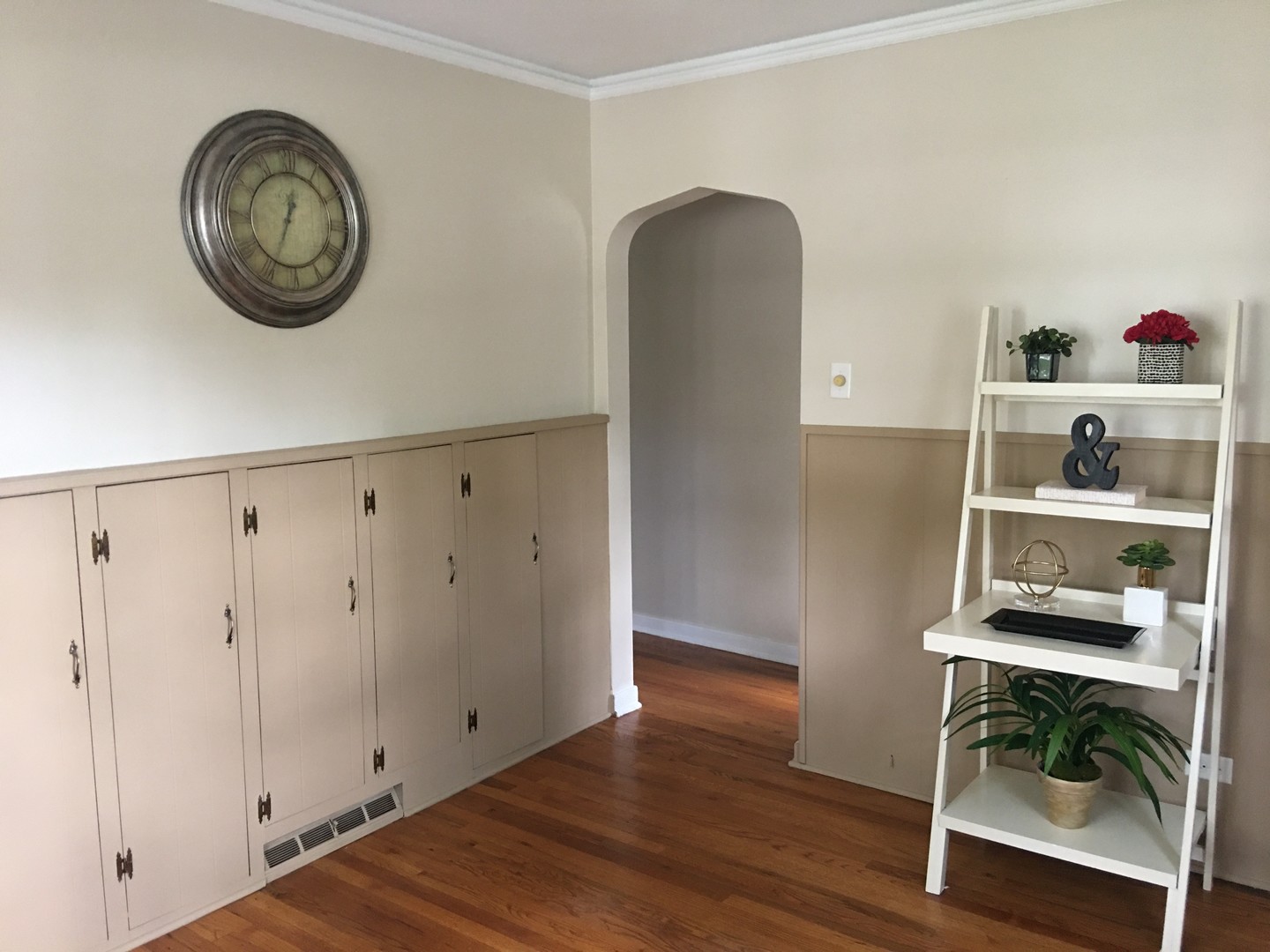 719 North County Line Road Hinsdale, IL 60521 - Photo 8 of 22