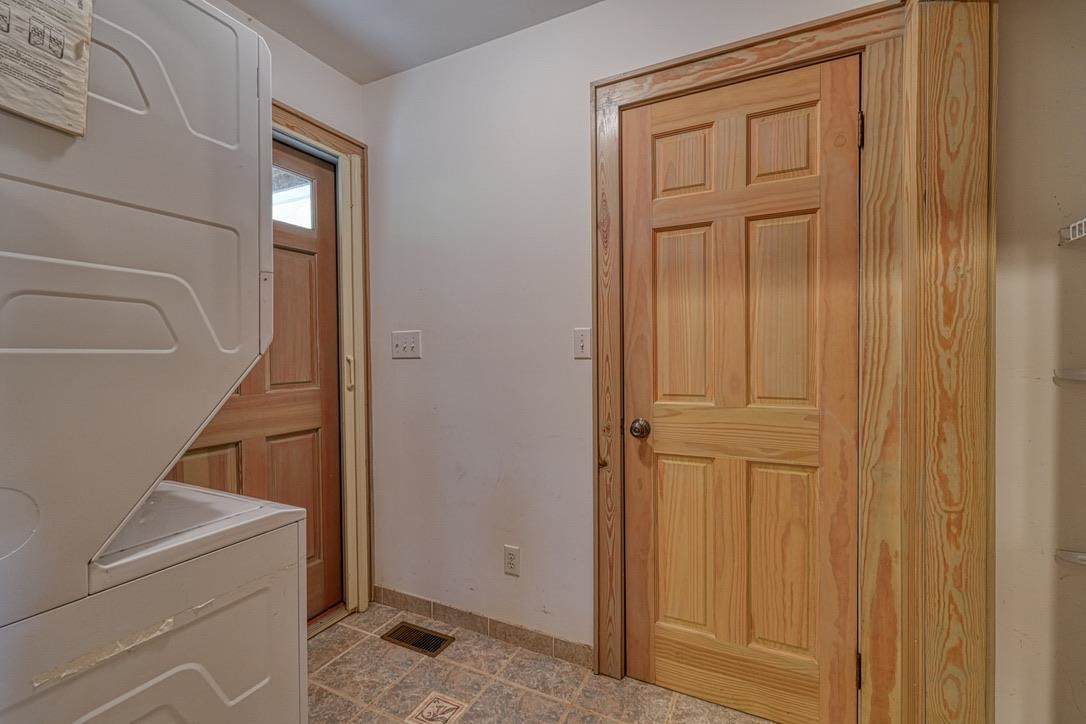 1810 Skunk Hollow Road Campobello, SC 29322 - Photo 11 of 50