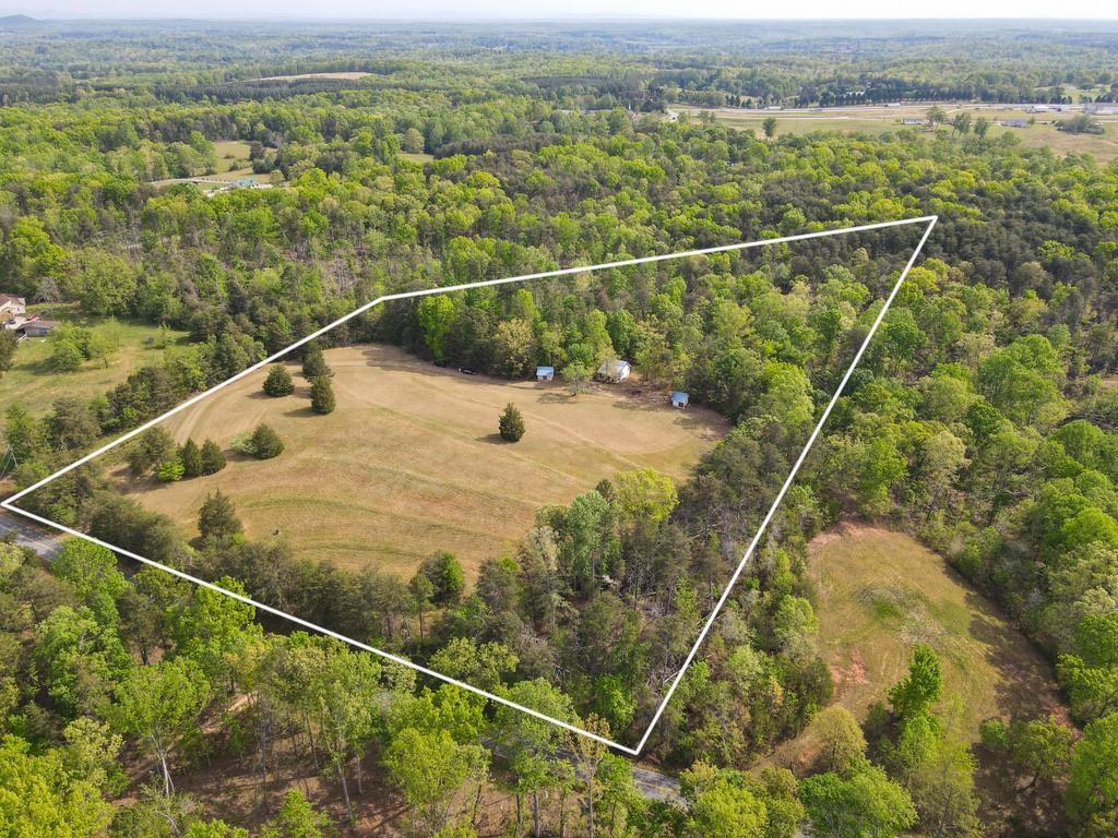 1810 Skunk Hollow Road Campobello, SC 29322 - Photo 2 of 50