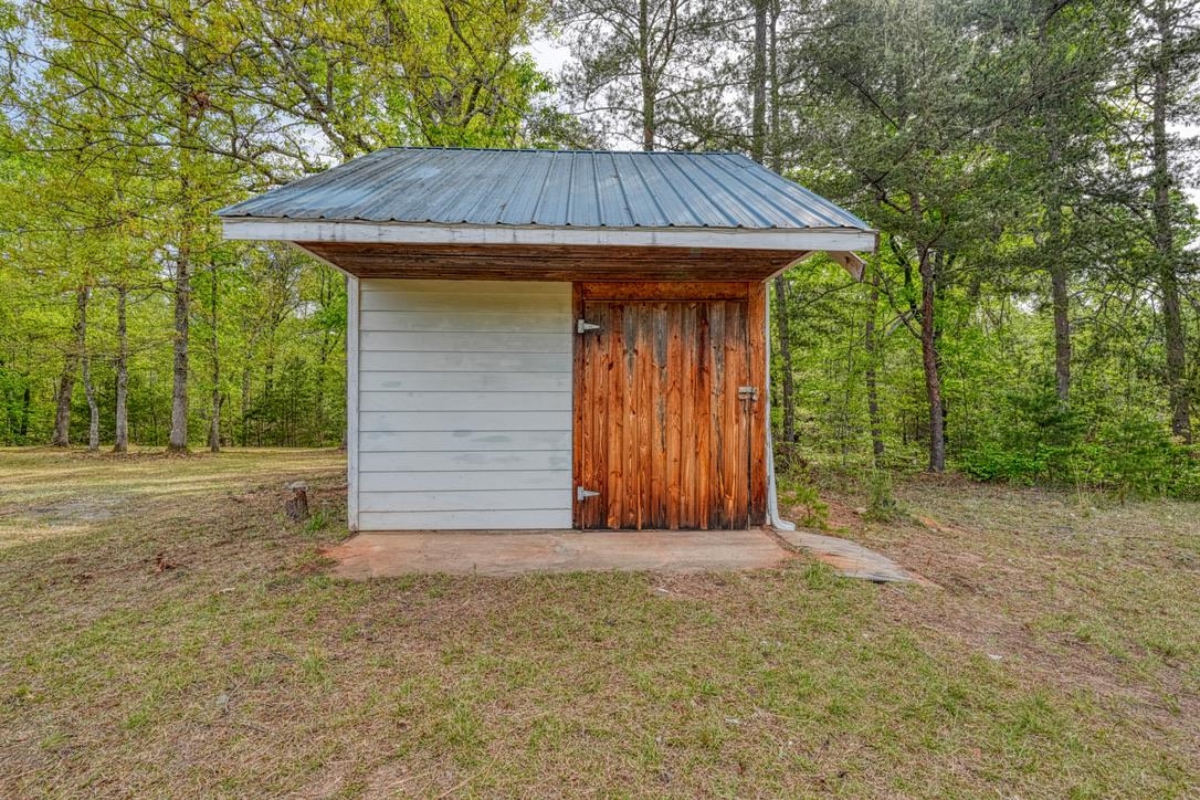 1810 Skunk Hollow Road Campobello, SC 29322 - Photo 34 of 50