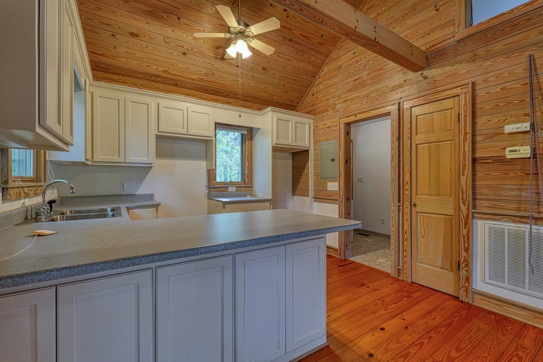 1810 Skunk Hollow Road Campobello, SC 29322 - Photo 6 of 50